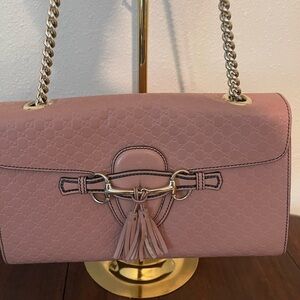 Gucci Pink Textured Shoulder Bag with Chain Strap